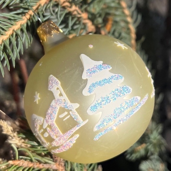 Vintage Christmas Street Glass Ornaments - Picture 9 of 10